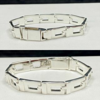 Gucci - 新品仕上 廃盤 グッチ シェイプ ロゴ ブレスレット バングル