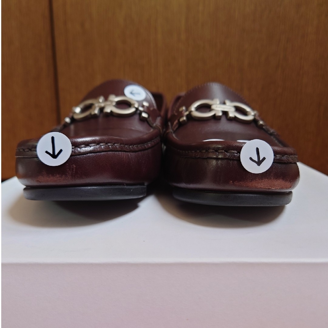 Salvatore Ferragamo(サルヴァトーレフェラガモ)のサルヴァトーレ・フェラガモのガンチーニのお靴25cm相当 レディースの靴/シューズ(ローファー/革靴)の商品写真