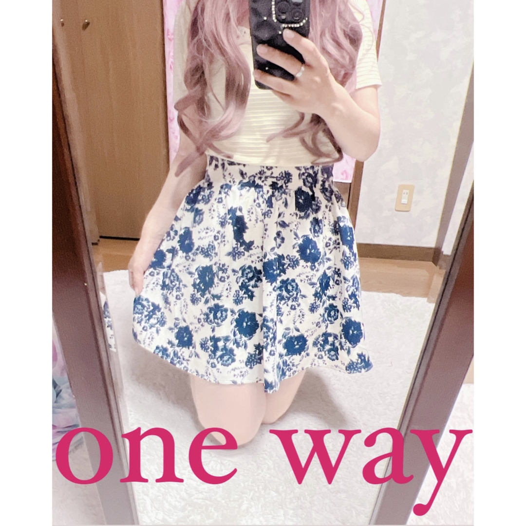 one*way(ワンウェイ)の5264.one way 花柄 フレアスカート 台形スカート レディースのスカート(ミニスカート)の商品写真