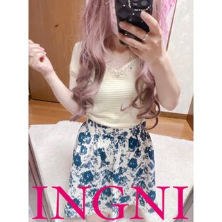 イング(INGNI)の5265.INGNI 胸元ビジュー 薄イエロー トップス(カットソー(半袖/袖なし))