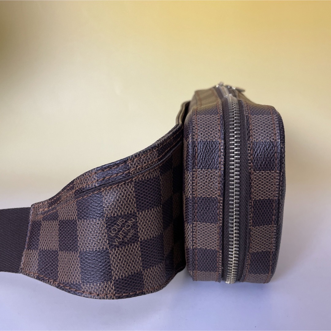 Louis Vuitton 新型 美品 ダミエ ジェロニモス ボディバッグ