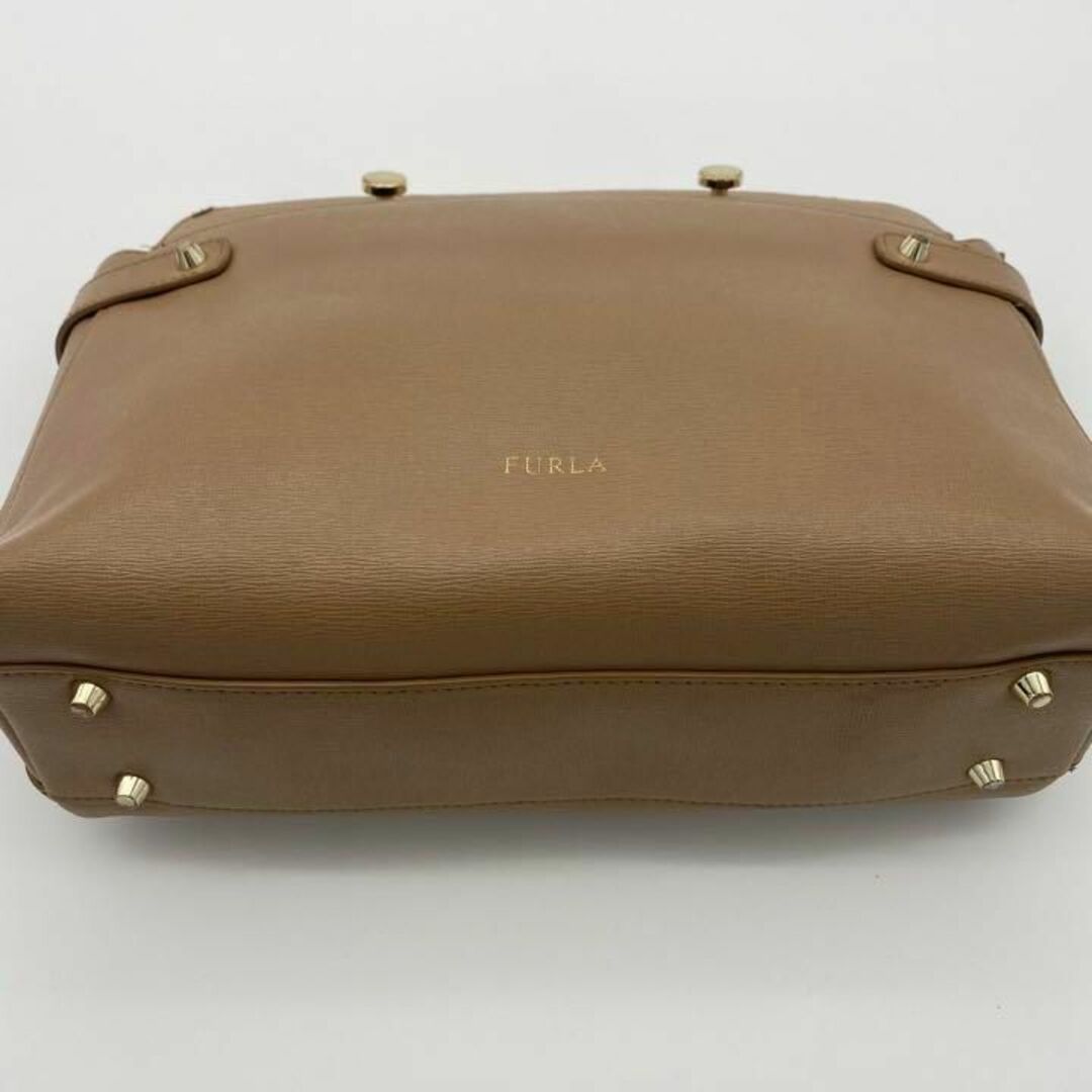 Furla(フルラ)の【良品】FURLA フルラ　アガタ　2way ショルダーバッグ　ポーチ　ベージュ レディースのバッグ(ショルダーバッグ)の商品写真