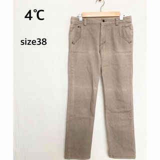 ヨンドシー(4℃)の4℃ ヨンドシー　ベージュ　パンツ　サイズ38(チノパン)