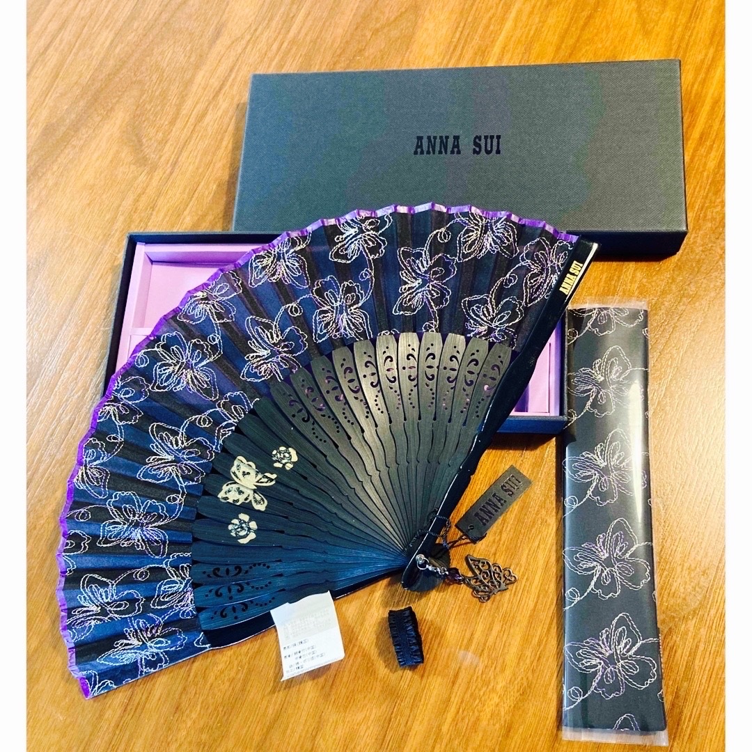 ANNA SUI - 新品未使用！ ANNA SUI 扇子 黒 パープル 蝶 箱付き ...