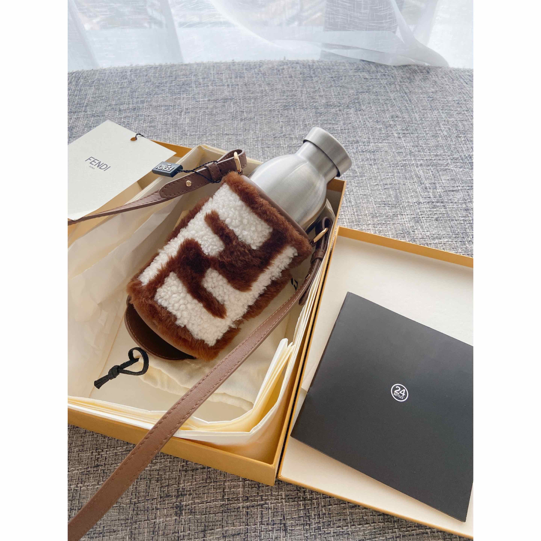 fendi ファー　ボトルホルダーのみ