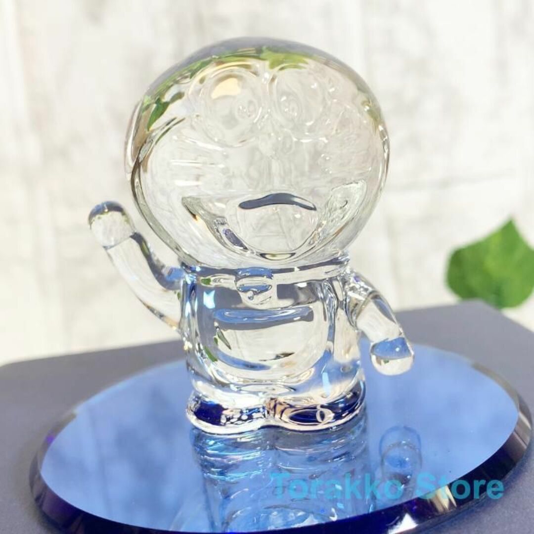 新品・海外限定】ドラえもんクリスタルガラスフィギュア 新品・海外限定】ドラえもんクリスタルガラスフィギュア
