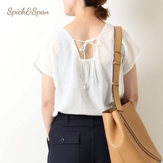 スピックアンドスパン(Spick & Span)のSpick&Span  バックリボン刺繍ブラウス  白(シャツ/ブラウス(半袖/袖なし))