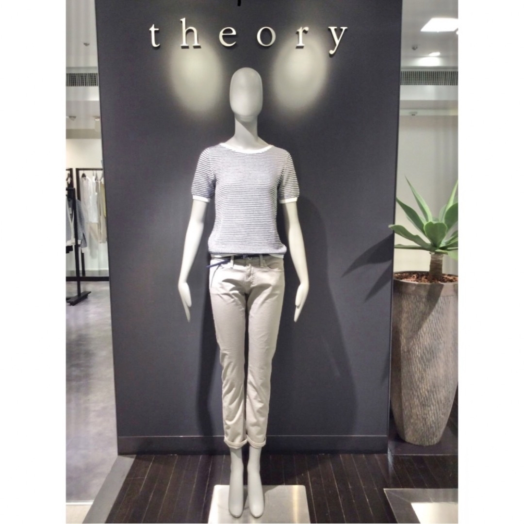 theory(セオリー)の【専用⭐︎theory × AG コラボチノパンツ 2本セット】① レディースのパンツ(カジュアルパンツ)の商品写真