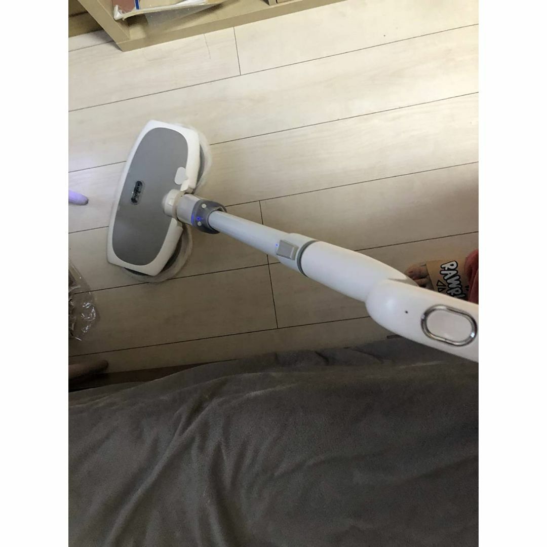 ハンズフリーで使用できる電動モップの自動洗浄機能