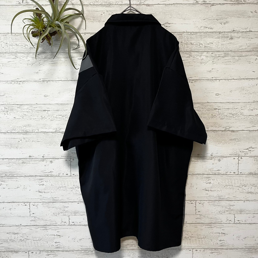 【SALE★】デザイン ブラック 半袖シャツ 韓国 カジュアル ユニセックス メンズのトップス(シャツ)の商品写真