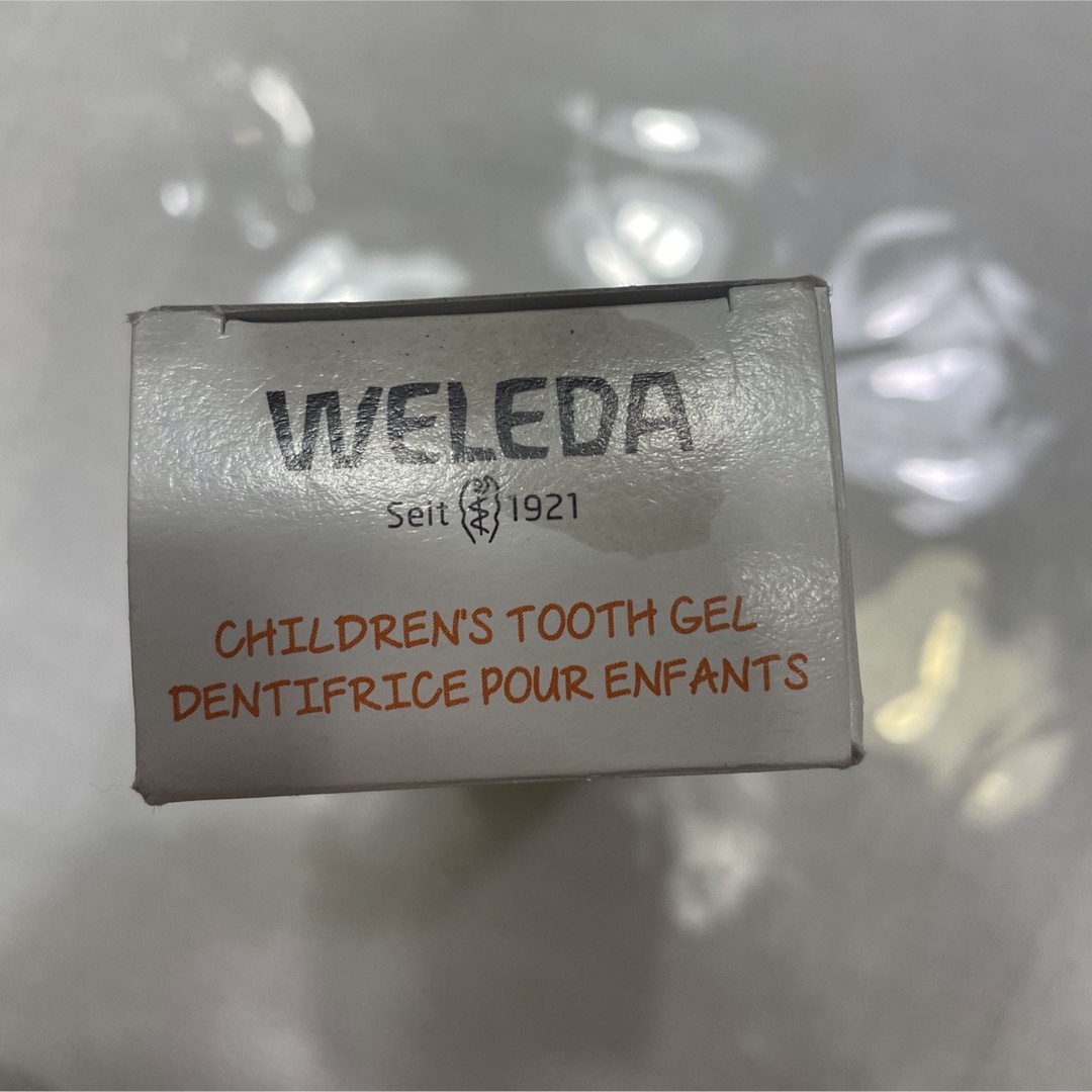 WELEDA(ヴェレダ)のWELEDA 子供用歯磨き粉 キッズ/ベビー/マタニティの洗浄/衛生用品(歯ブラシ/歯みがき用品)の商品写真