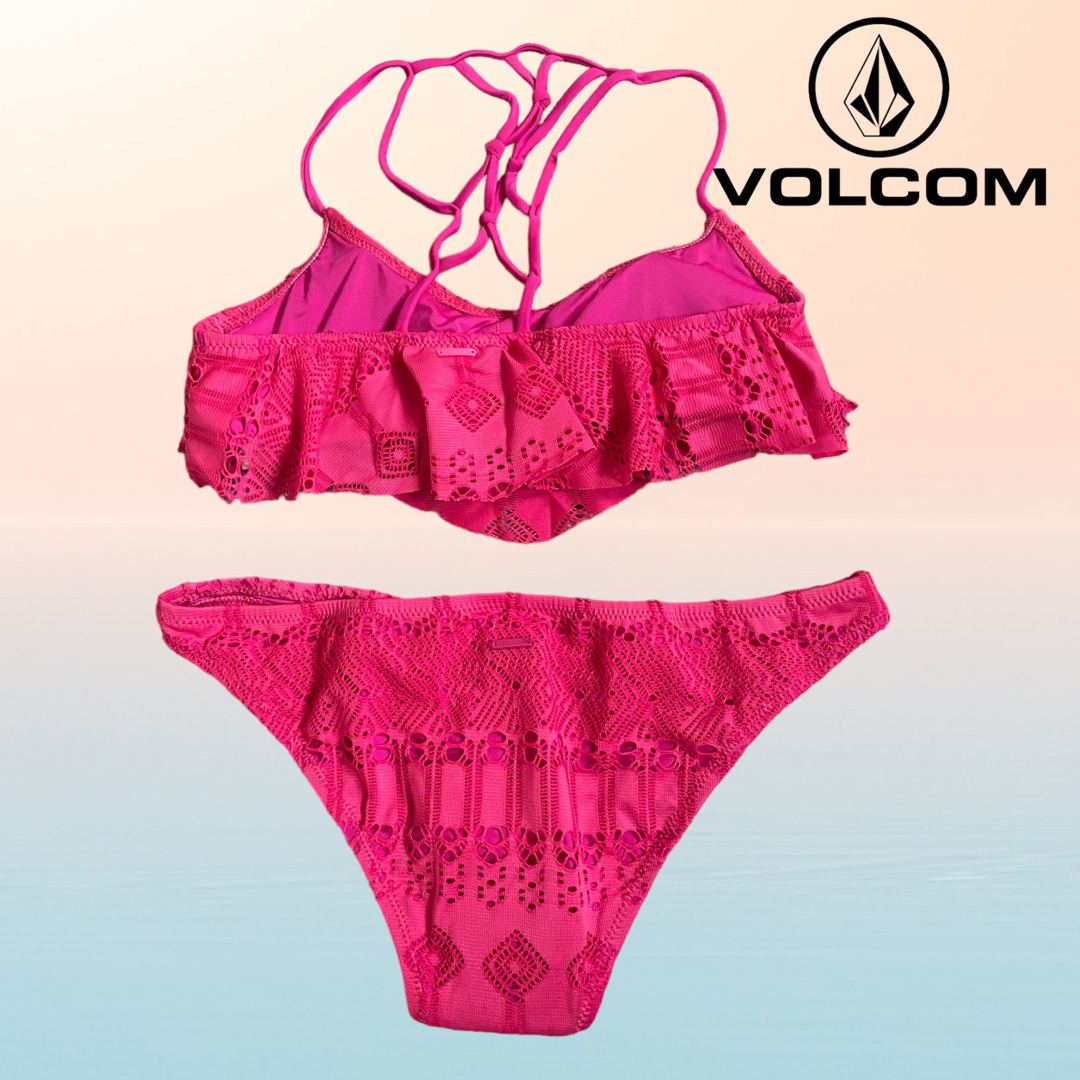 volcom - 【新品】VOLCOM ビキニ 水着 セットアップの通販 by BonSia