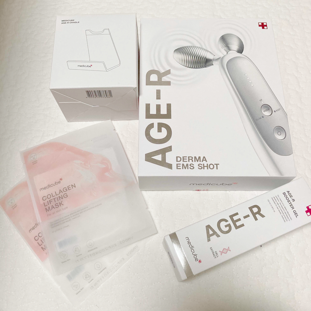 メディキューブ AGE-R EMSダーマショット+本品GIFT付の通販 by