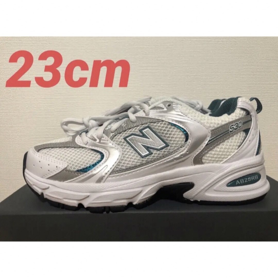 新品未使用 即日 newbalance  mr530AB  24cm