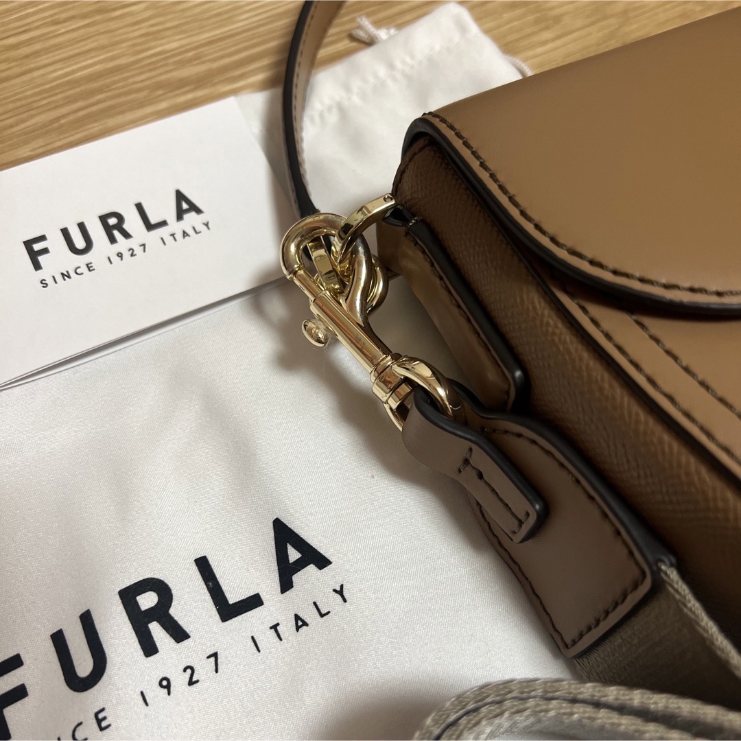 Furla(フルラ)のFURLA バッグ ｜ ブランド バッグ 防水スプレー付き レディースのバッグ(ショルダーバッグ)の商品写真