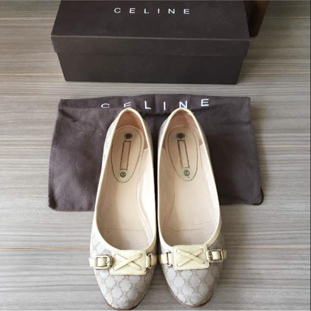 celine(セリーヌ)の※ミヨニャン様専用※正規セリーヌ 定番モノグラムフラットシューズ レディースの靴/シューズ(バレエシューズ)の商品写真