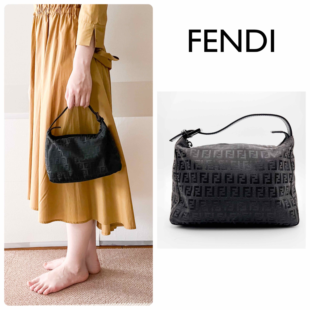 小さめFENDI フェンディ ハンドバッグ ズッキーノ ワンショルダーミニ