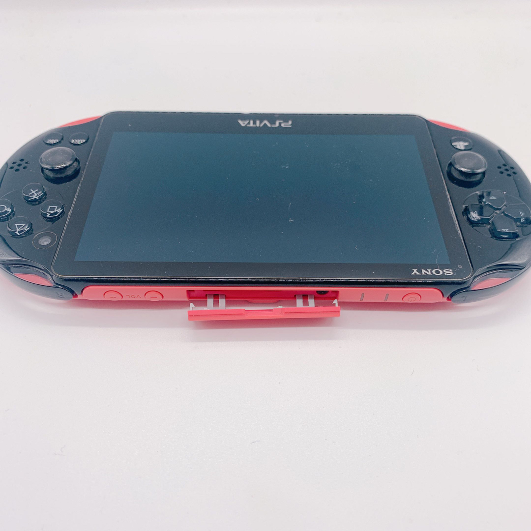 【即買い歓迎】PlayStation Vita 2000 ピンクブラック 2