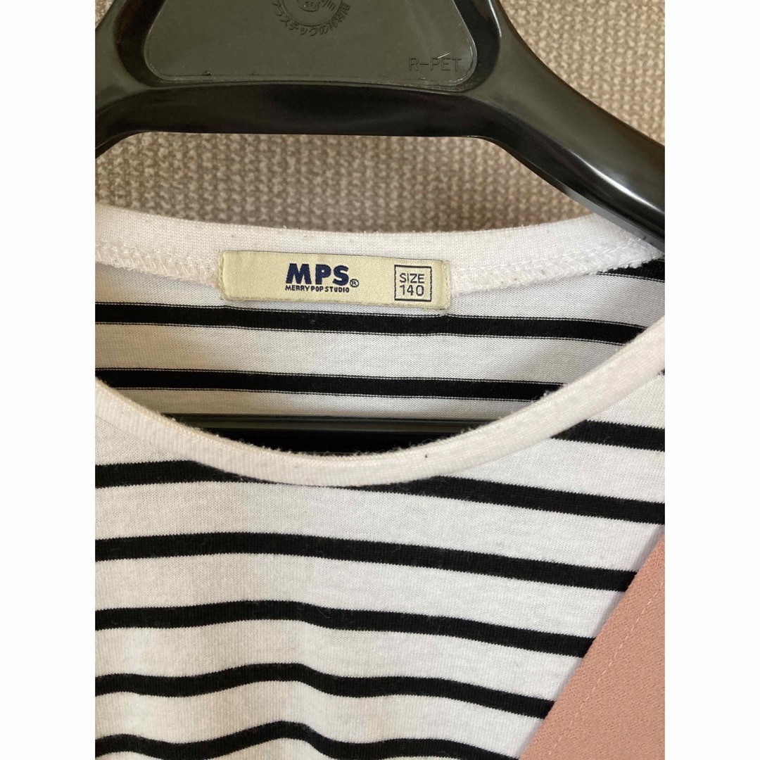 MPS(エムピーエス)のMPS ワンピース星140cm キッズ/ベビー/マタニティのキッズ服女の子用(90cm~)(ワンピース)の商品写真