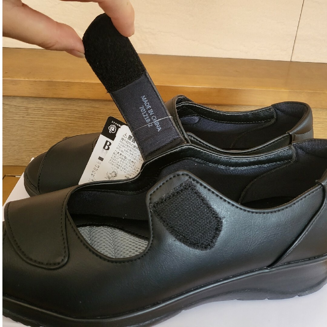 pansy(パンジー)の新品 パンジー 4077 ブラック 22.5 さらっと汗吸収 軽量 オープントゥ レディースの靴/シューズ(サンダル)の商品写真