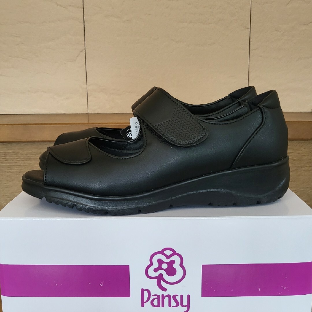 pansy(パンジー)の新品 パンジー 4077 ブラック 22.5 さらっと汗吸収 軽量 オープントゥ レディースの靴/シューズ(サンダル)の商品写真