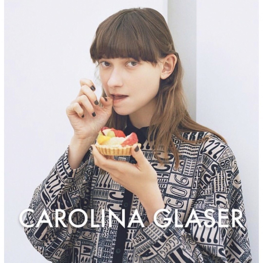 CAROLINA GLASER - 新品☆CAROLINA GLASER ロゴプリント シャツ