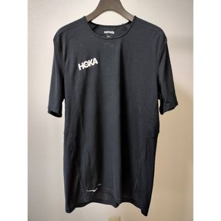 ホカオネオネ(HOKA ONE ONE)の【HOKA ホカ】PERFORMANCE SHORT SLEEVE(Tシャツ/カットソー(半袖/袖なし))