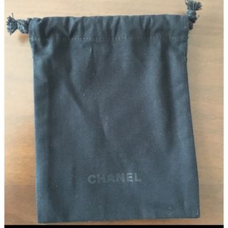 シャネル(CHANEL)のシャネル　CHANEL ポーチ　巾着　ブラック　黒　袋(ポーチ)