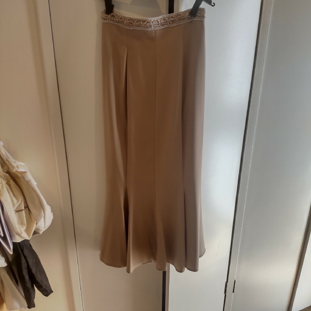 COCO DEAL(ココディール)のリリアンカラットマ－メイドスカート レディースのスカート(ロングスカート)の商品写真
