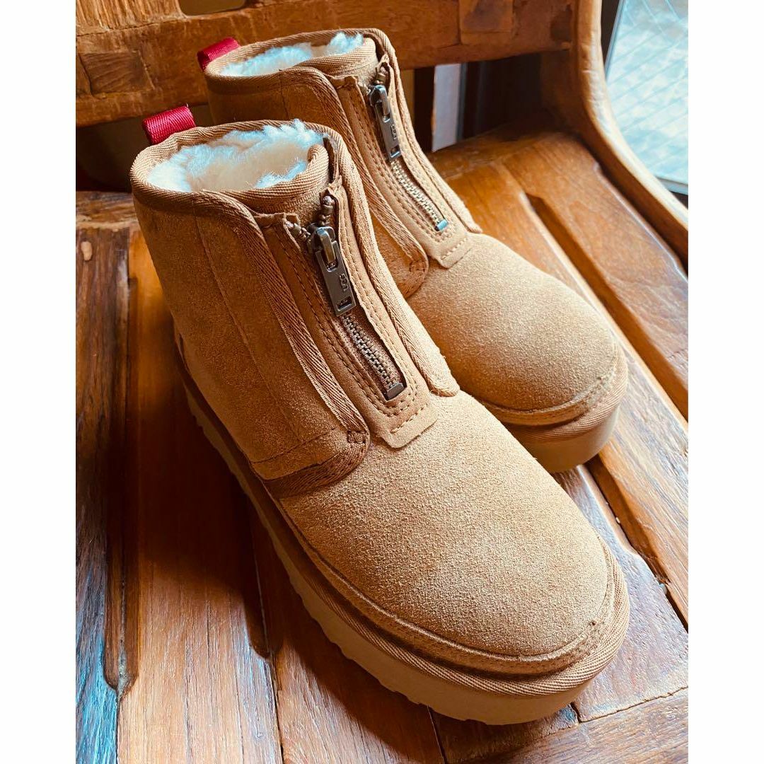 Big Sale～！✨超美品✨22✨UGG✨ニューメル プラットフォーム ZIP