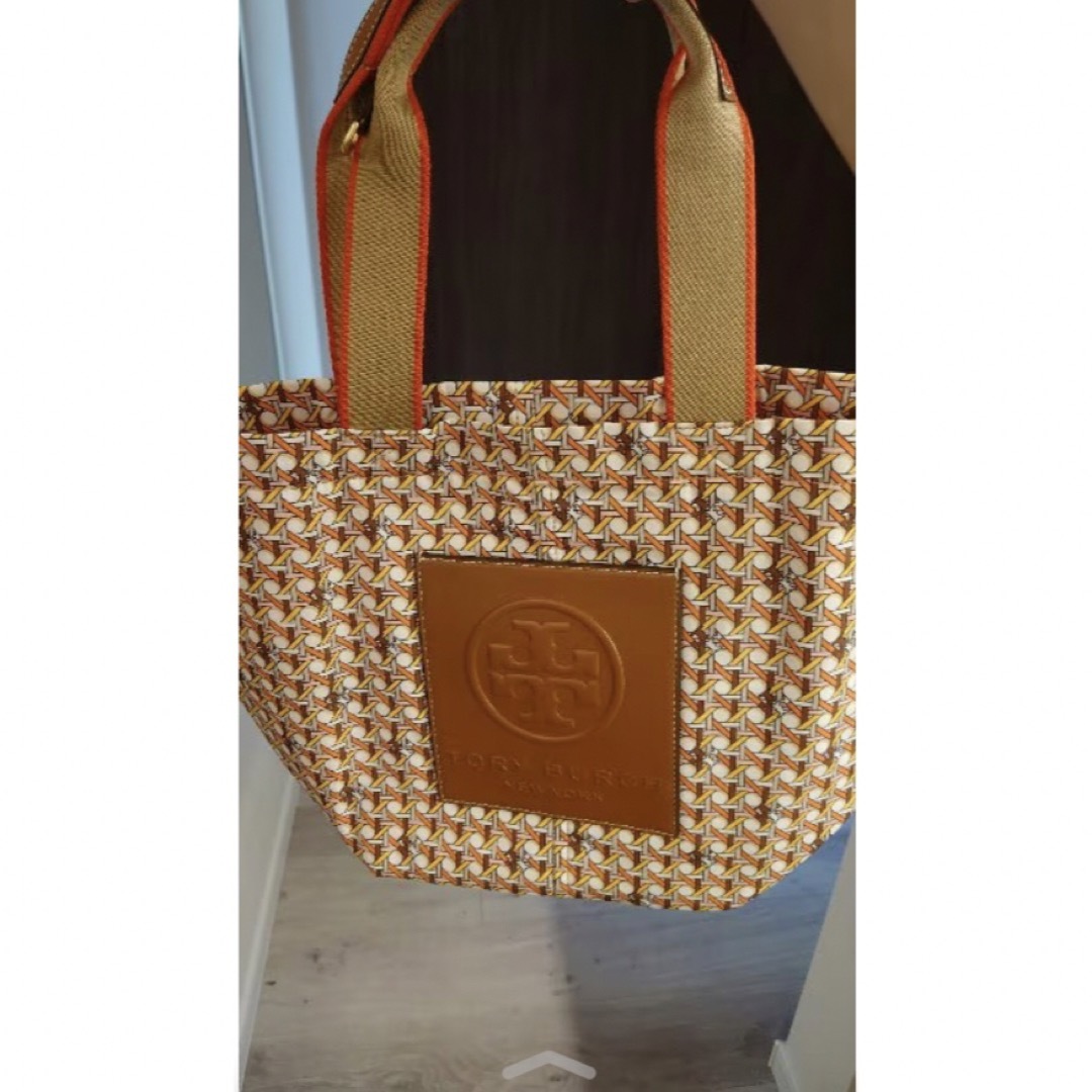 Tory Burch - TORY BURCH トリーバーチ⭐︎トートバッグ 大容量 Tory Burch - TORY BURCH トリーバーチ⭐︎トートバッグ 大容量