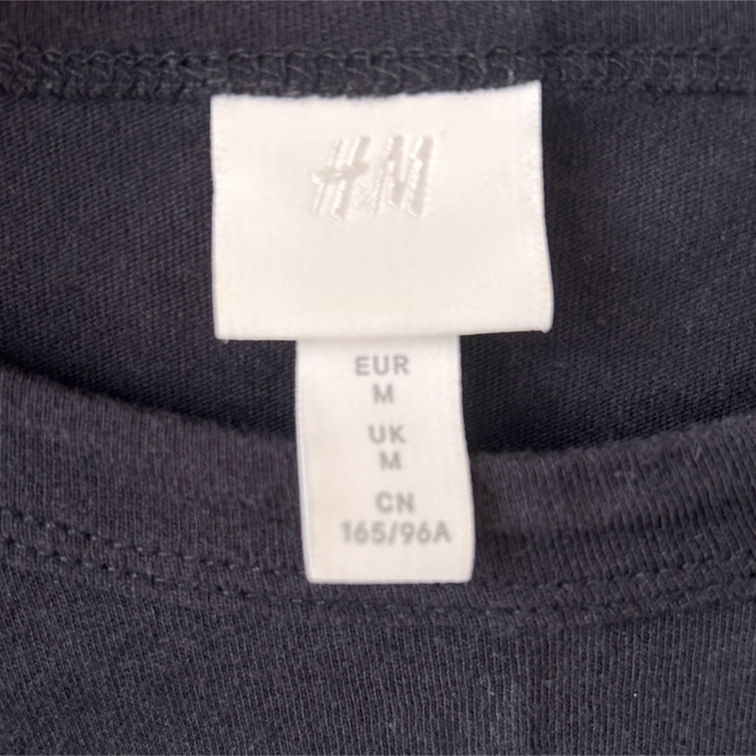 H&M(エイチアンドエム)のパフスリーブ　Tシャツ　袖ボリューム　半袖 レディースのトップス(シャツ/ブラウス(半袖/袖なし))の商品写真