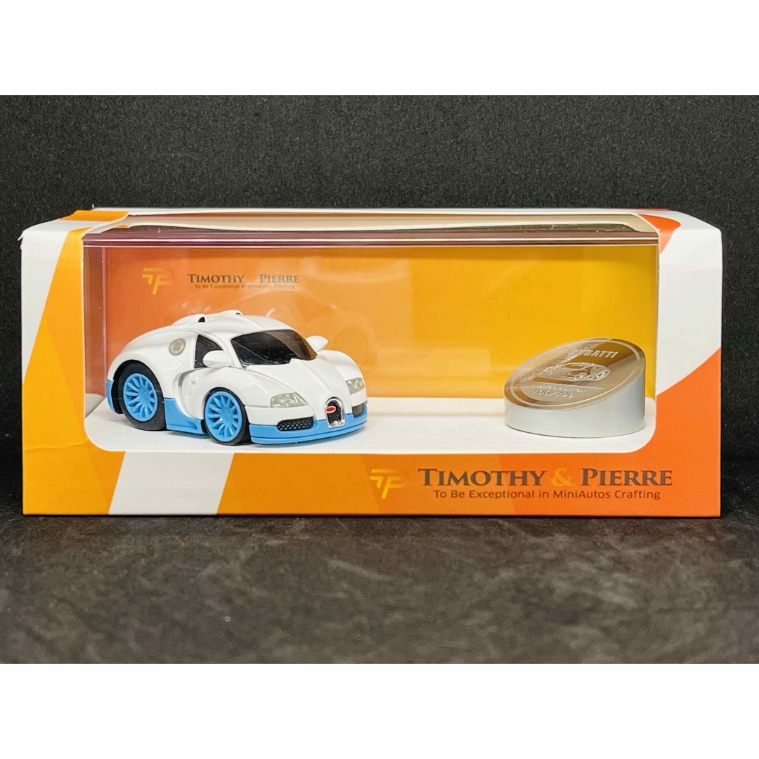 TP BUGATTI Veyron ホワイト　ブルー　1/64 ミニカー