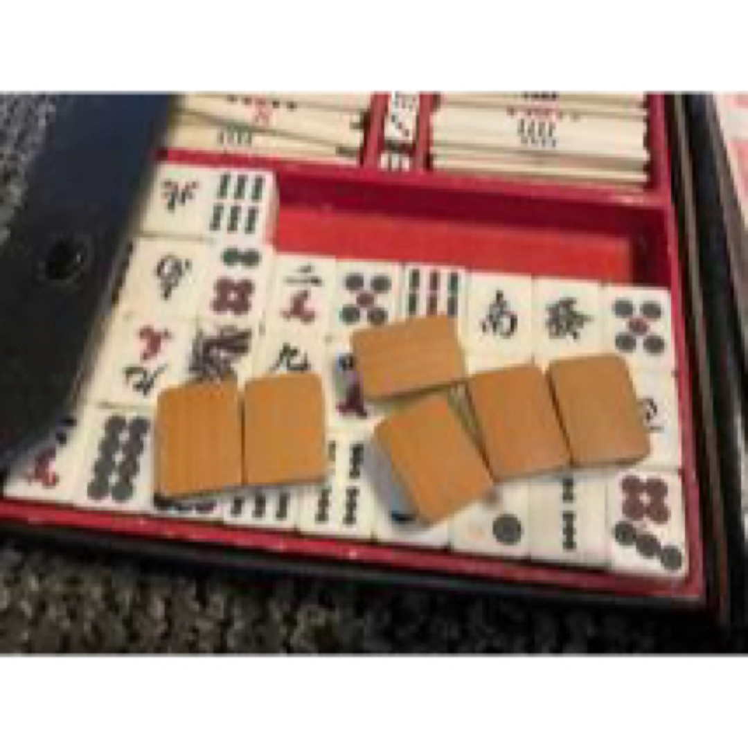 麻雀セット　麻雀牌　持ち運びOK エンタメ/ホビーのテーブルゲーム/ホビー(麻雀)の商品写真