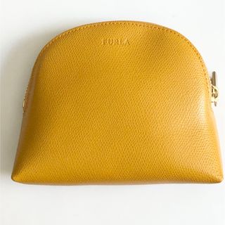 フルラ(Furla)のフルラ　FURLA ポーチ　マスタードイエロー(ポーチ)