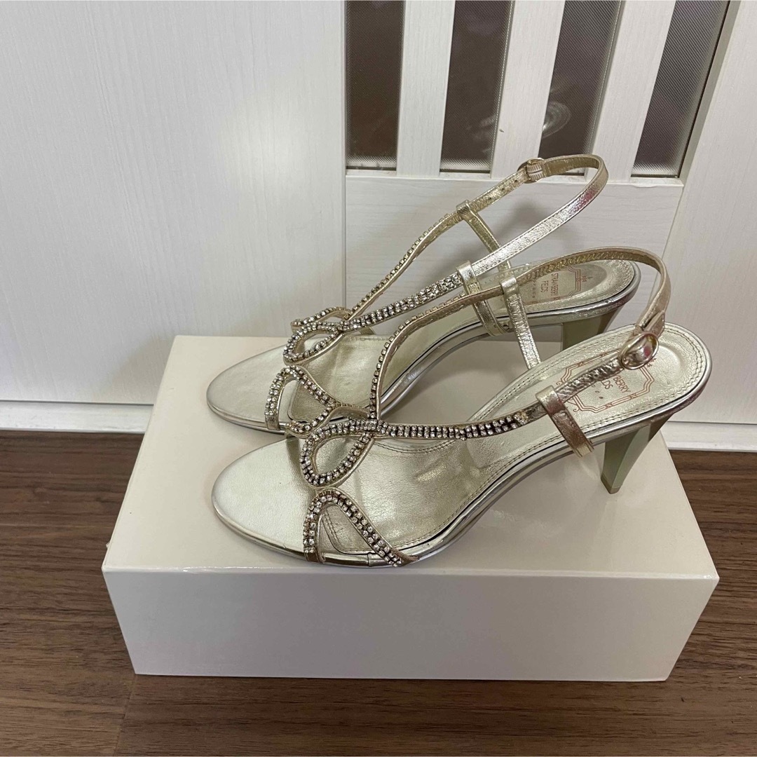 美品 ストロベリーフィールズ サンダル 24cm