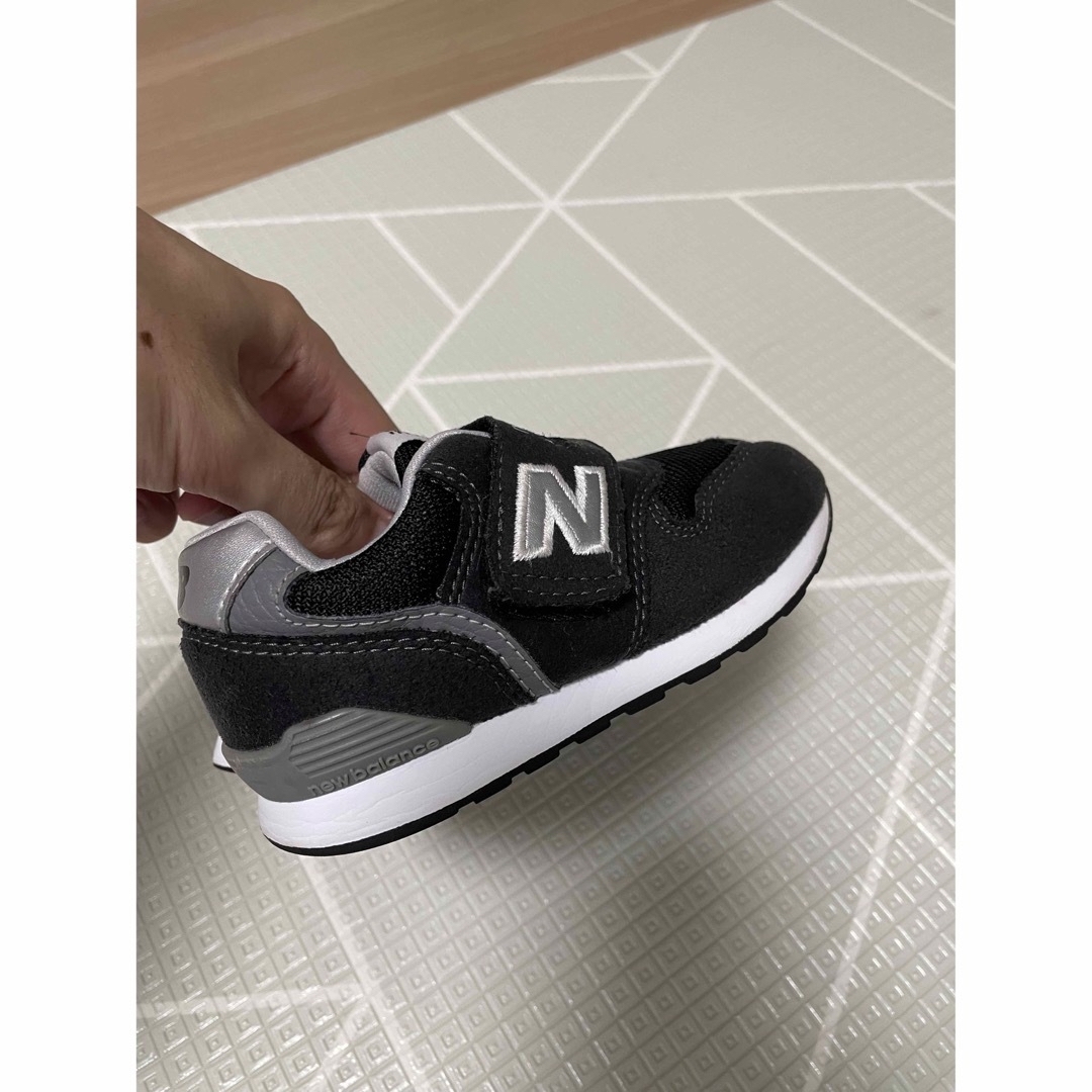 New Balance(ニューバランス)の14.5センチ　ニューバランス ベビーシューズ ブラック　IZ996 キッズ/ベビー/マタニティのベビー靴/シューズ(~14cm)(スニーカー)の商品写真