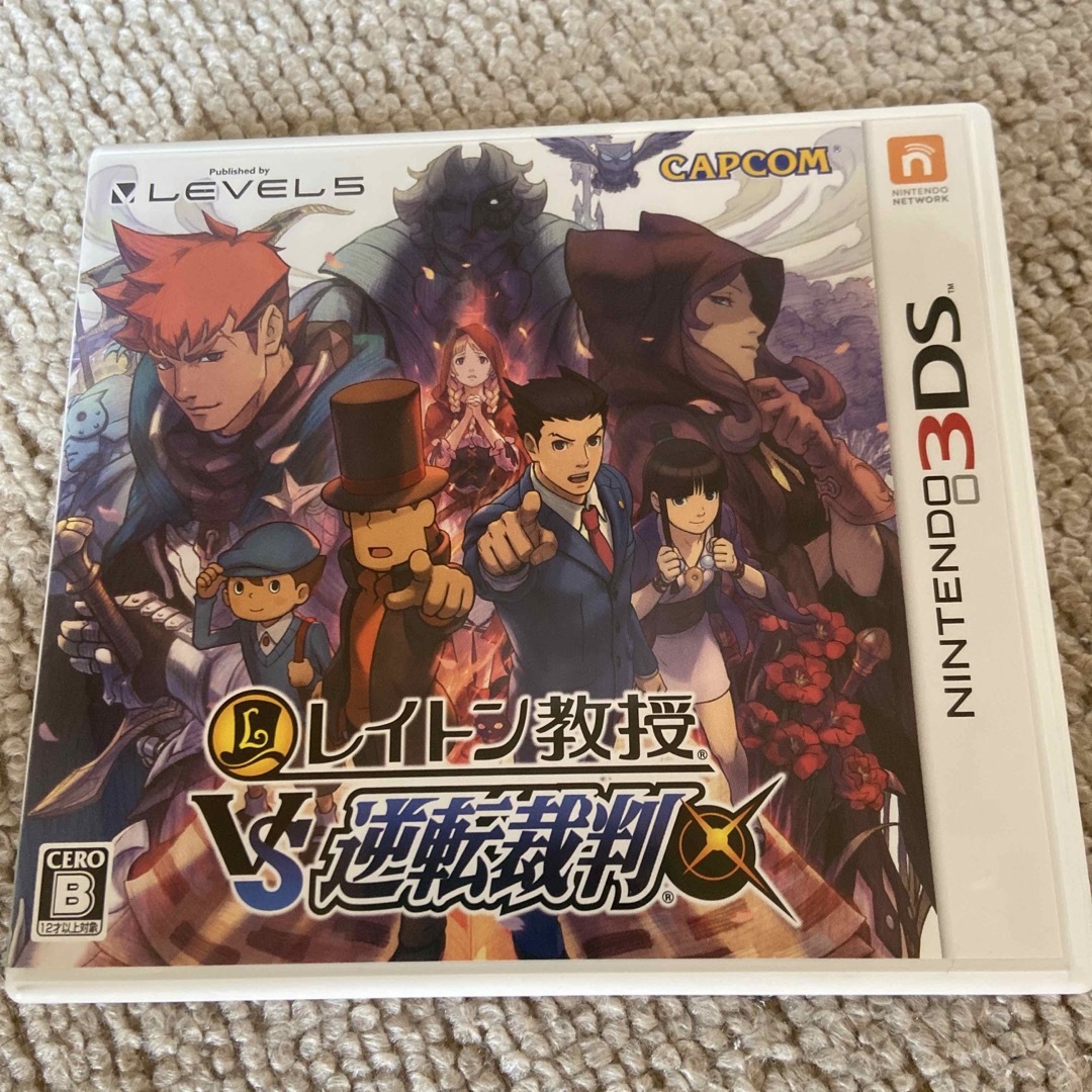 CAPCOM(カプコン)のレイトン教授VS逆転裁判 3DS エンタメ/ホビーのゲームソフト/ゲーム機本体(携帯用ゲームソフト)の商品写真