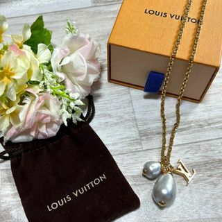 ルイヴィトン(LOUIS VUITTON)の【極美品】ルイヴィトン ネックレス パンダンティフ ダミエ パールモチーフ LV(ネックレス)