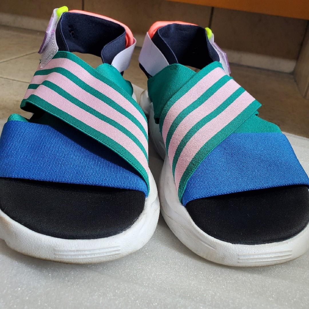 adidas(アディダス)の美品 24.5㎝ アディダス MAGMUR SANDAL マグマ サンダル レディースの靴/シューズ(サンダル)の商品写真