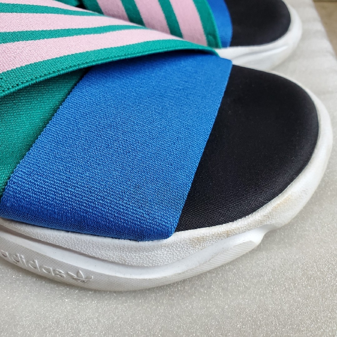 adidas(アディダス)の美品 24.5㎝ アディダス MAGMUR SANDAL マグマ サンダル レディースの靴/シューズ(サンダル)の商品写真