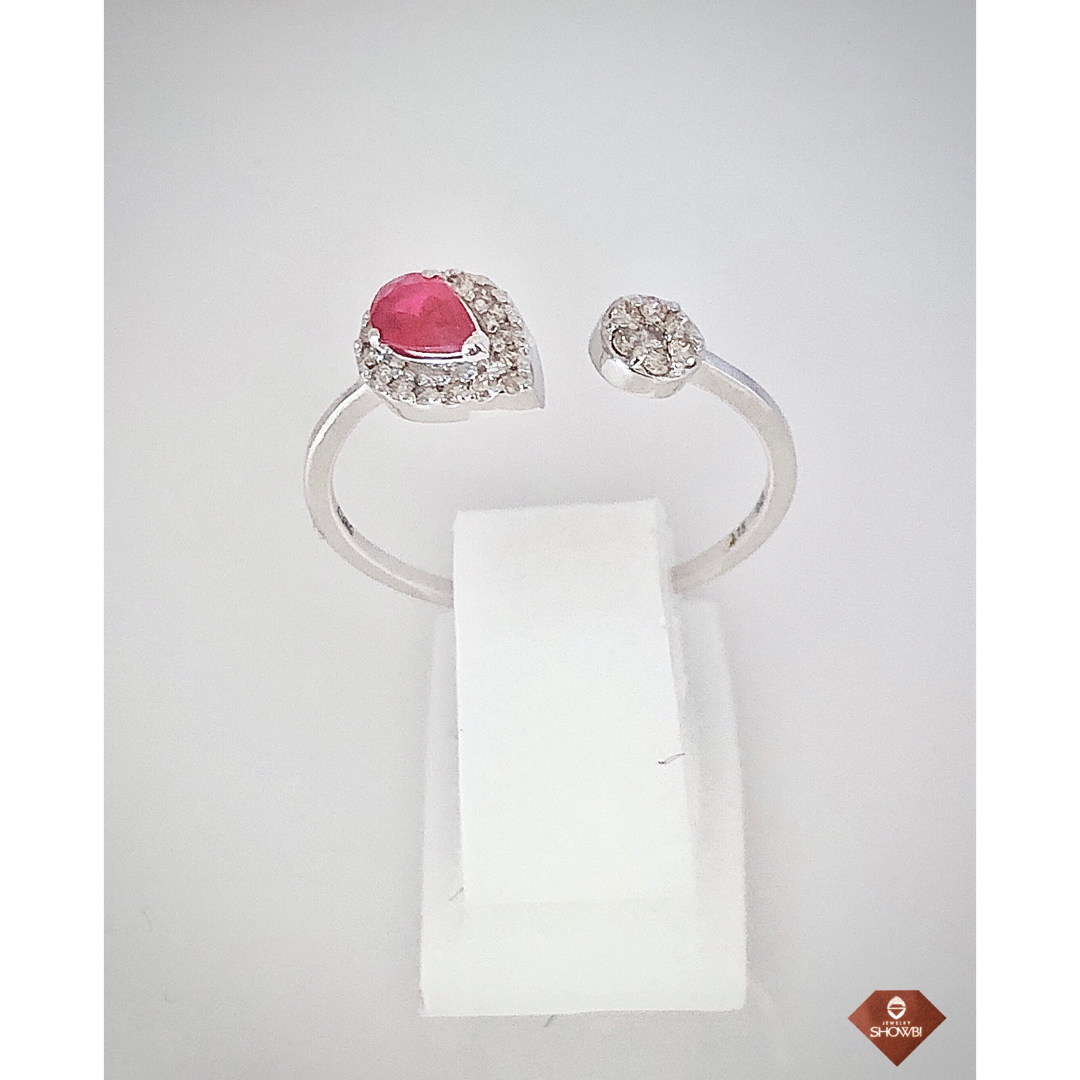 【新品】ダイヤモンド＆ルビーリング(K18WG) レディースのアクセサリー(リング(指輪))の商品写真