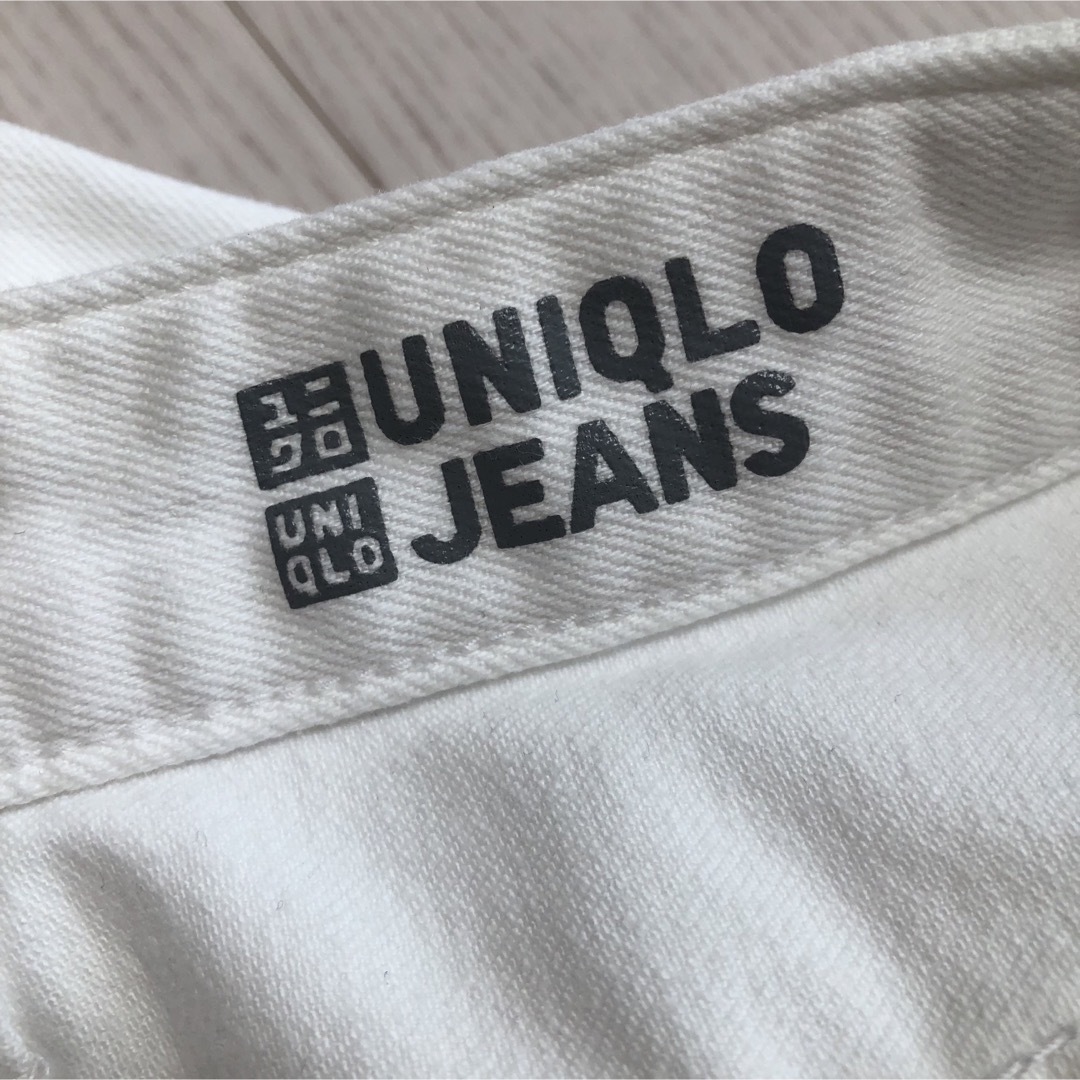 UNIQLO(ユニクロ)のUNIQLOユニクロ ホワイトデニム ゆるめ レディースのパンツ(デニム/ジーンズ)の商品写真