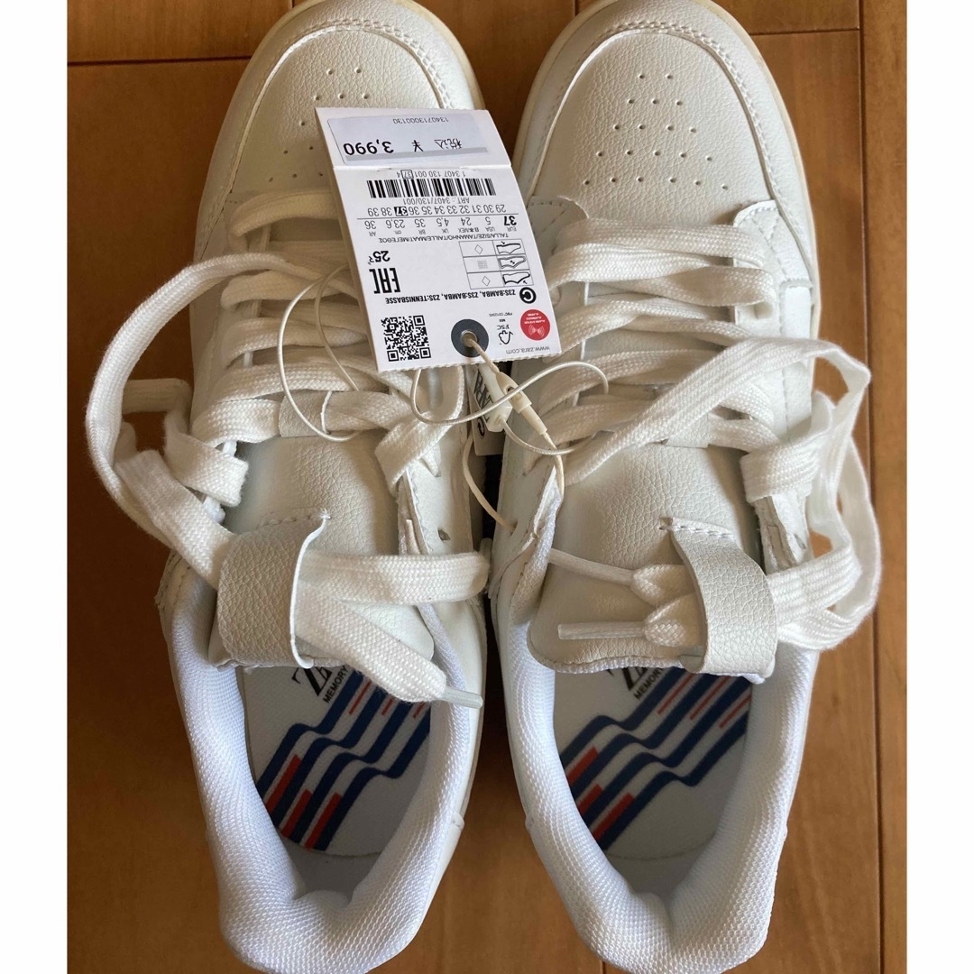 ZARA ホワイト スニーカー 31 かたう ZARA ホワイト スニーカー 31 かたう