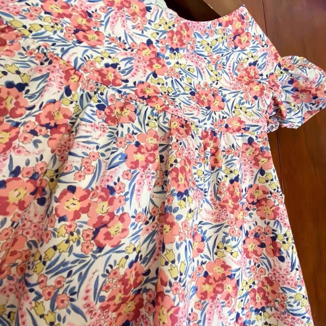 新品 上質 ピンク 小花柄 袖フリル ワンピース ボンポワン 好き