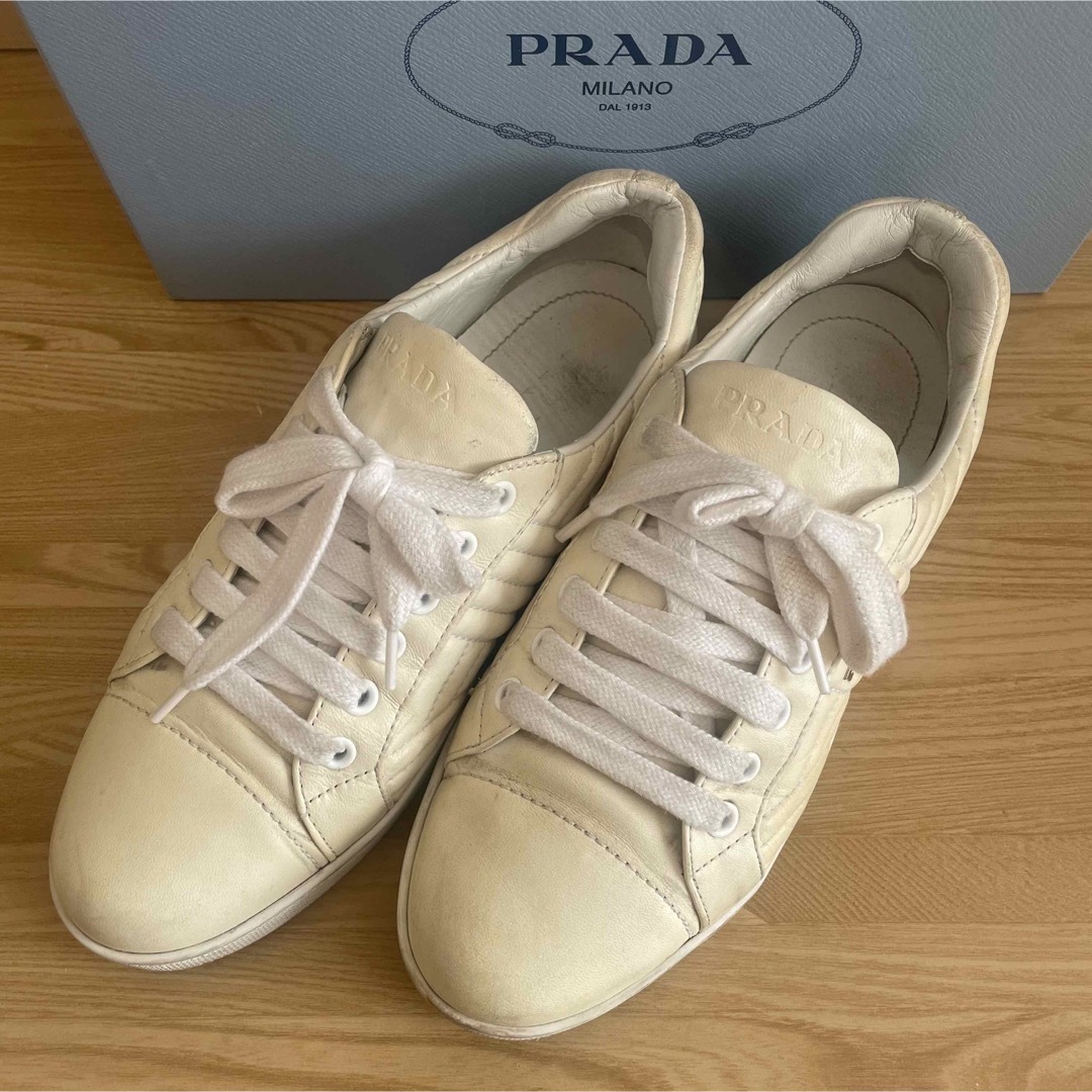 PRADA(プラダ)のPRADA プラダ　ダイヤグラム　レザー　スニーカー　レディース　23.5㎝ レディースの靴/シューズ(スニーカー)の商品写真