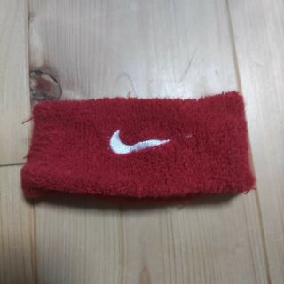 ナイキ(NIKE)のNIKE　リストバンド　赤(その他)