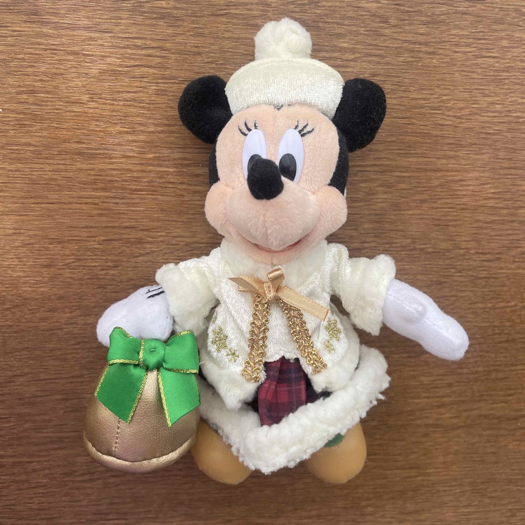 Disney - ミニーちゃんぬいぐるみバッジ 2022クリスマスの通販 by