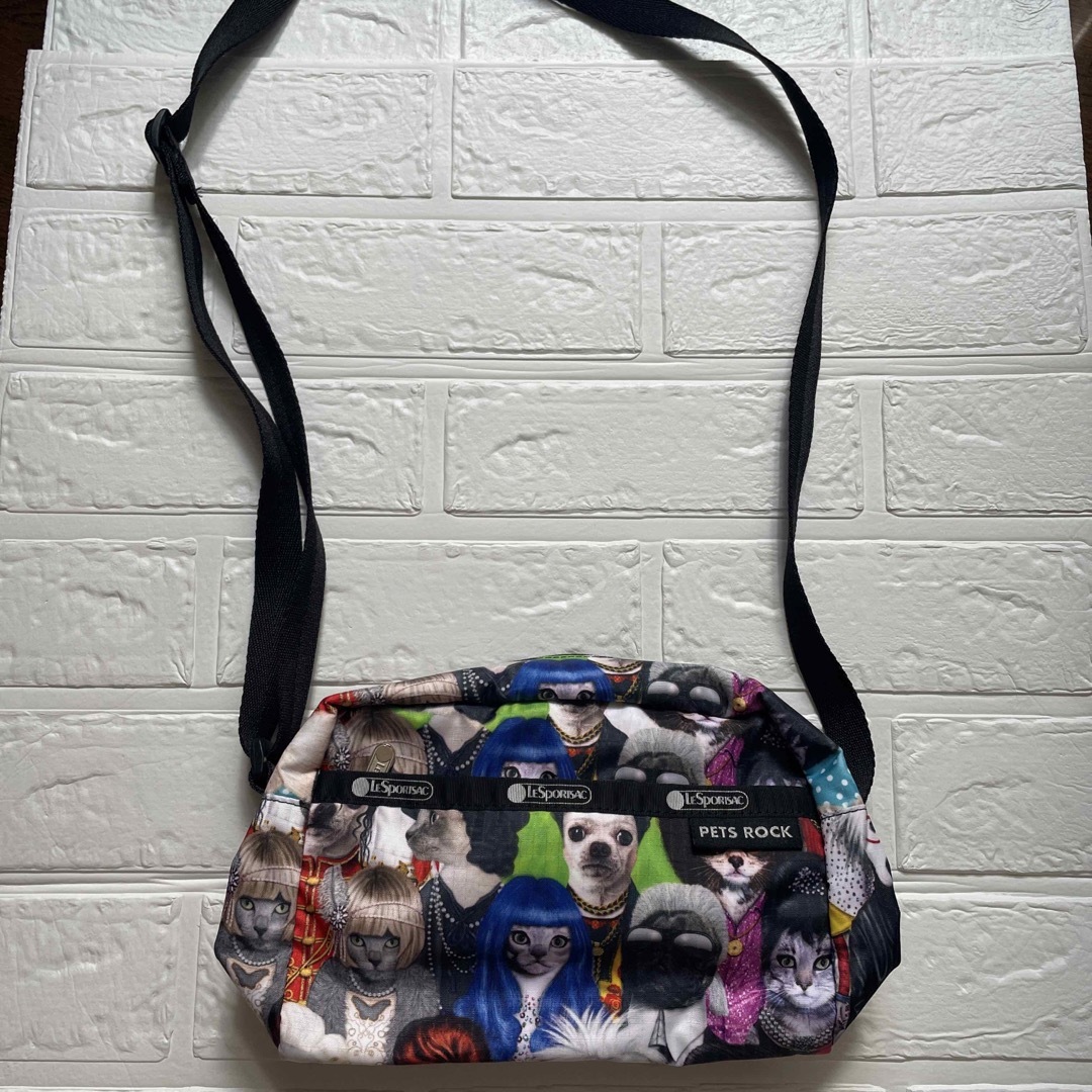 LeSportsac(レスポートサック)の専用商品　レスポートサック　ペッツロック　ショルダー レディースのバッグ(ショルダーバッグ)の商品写真