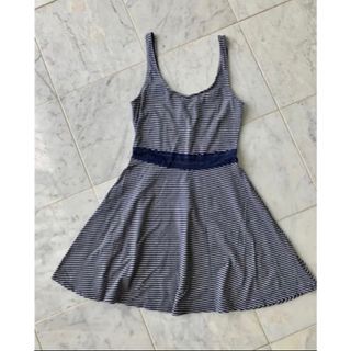 アバクロンビーアンドフィッチ(Abercrombie&Fitch)の値下げ【アバクロンビー】美品！ストライプ ワンピース Abercrombie(ひざ丈ワンピース)